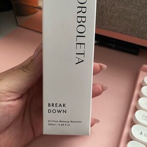 Borboleta Oil-Free Makeup Remover